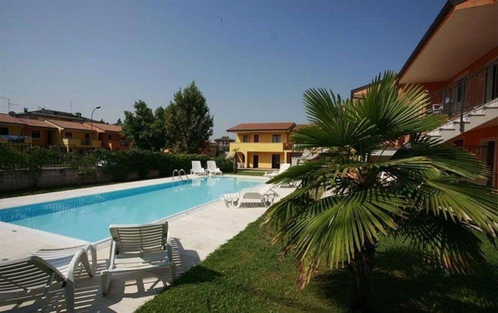 Vida Loca Apartments La Meridiana Peschiera del Garda Esterno foto